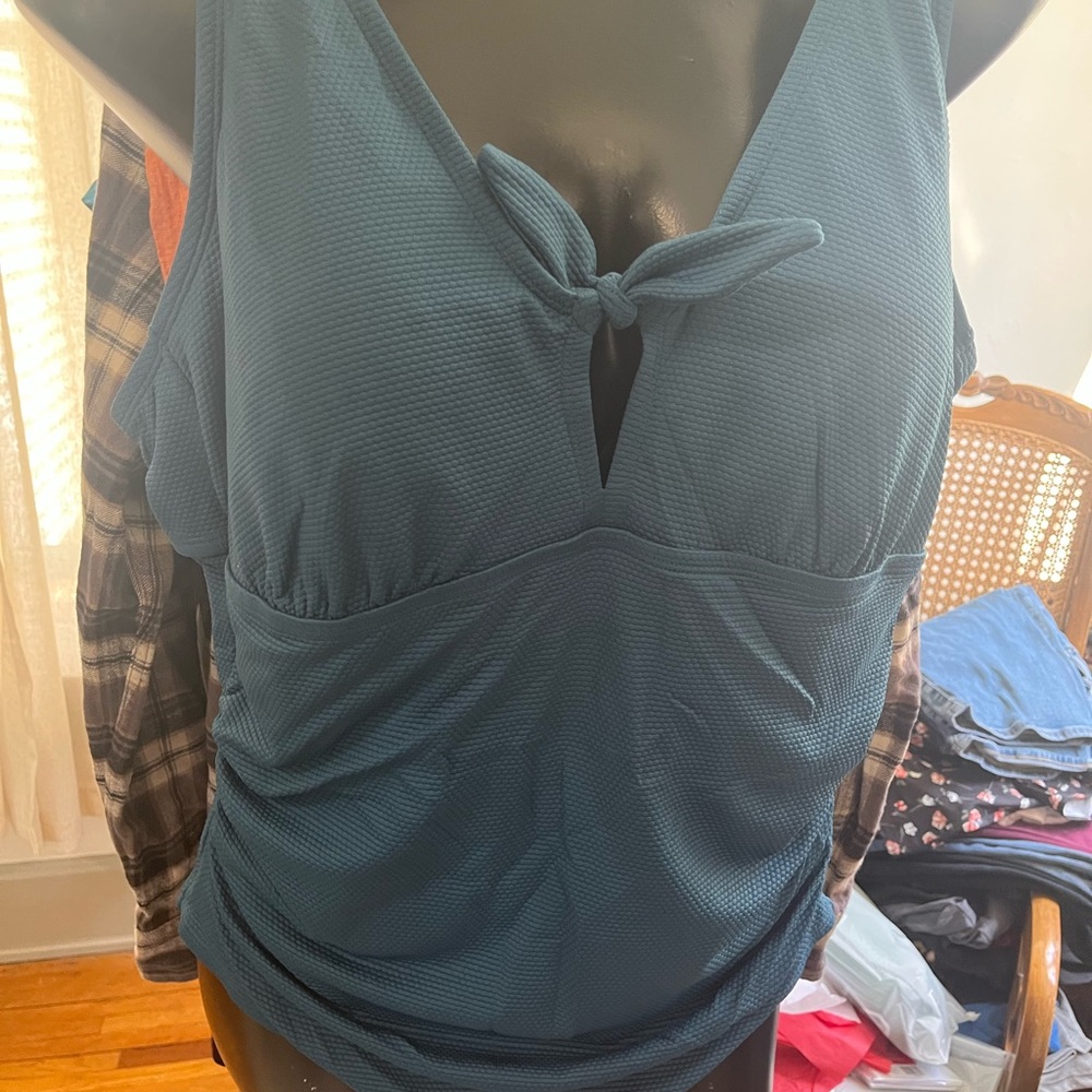 Kona & Sol one piece swimsuit sz 20W